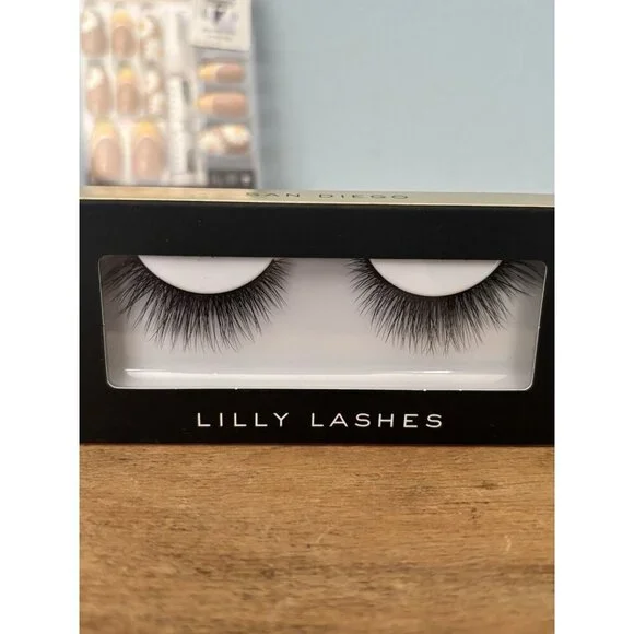 Lilly Lashes Faux Mink San Diego Sealed Black - Pretty Woman Faux Nails - NIB - Picture 2 of 6